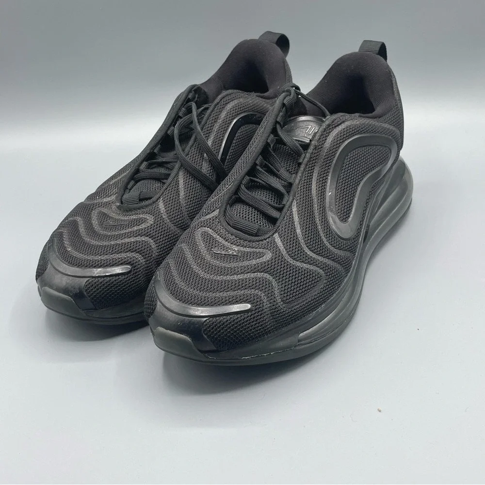 Nike‎ Air Max 720 in the 'Triple Black'